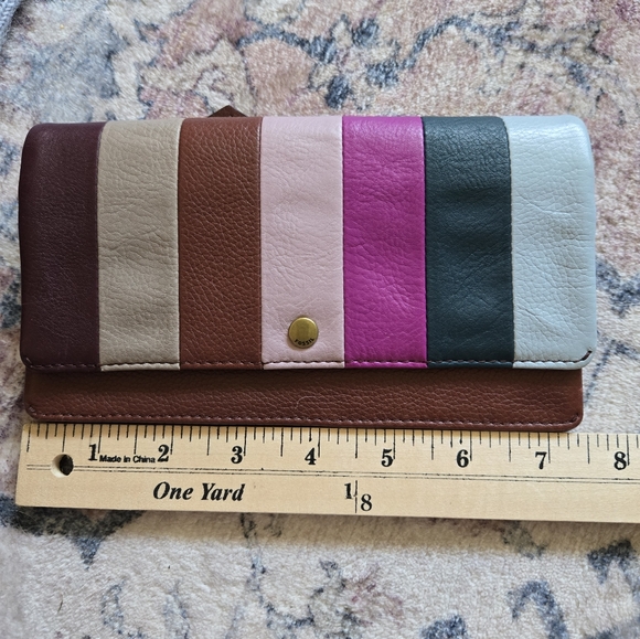 Fossil Aubrey Leather Clutch Wallet Multi-color - Picture 1 of 8
